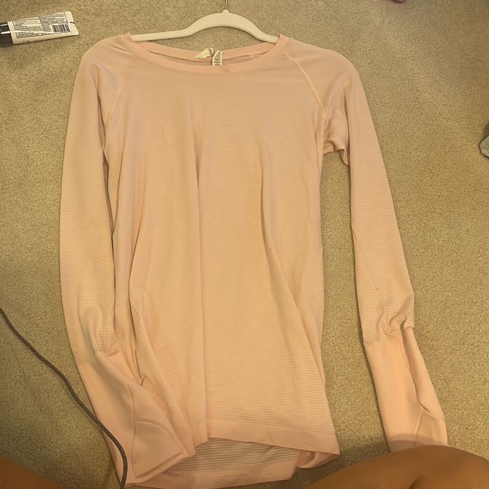 Lululemon long sleeve swiftly tech